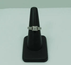 Wunderschöner 3/4 Karat Diamant Cluster Verlobungsring - 14 Karat Weißgold - Größe 6 - Bild 1 von 10