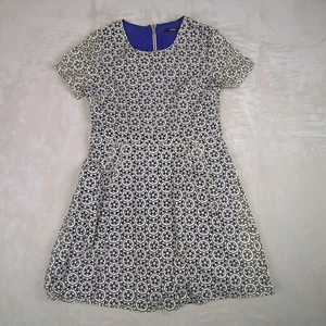Vestido Oasis talla 14 blanco y negro con forro azul - Imagen 1 de 12