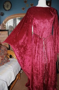 Vintage Handmade Pagan Wedding Dress - Red Velvet Medieval Dress - LARP - REN - Picture 1 of 9