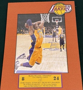 NBA KOBE BRYANT TEXTURED MAT & FRAMED PRINT w/NAMEPLATE AND LAKERS PATCH🏀 - Bild 1 von 5