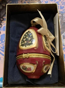MR. CHRISTMAS MUSICAL EGG ORNAMENT RED Hand-Painted Valerie Hinged IN Box - Picture 1 of 7