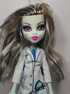 Monster High Doll SKULLTIMATE SCIENCE CLASS LAB Frankie Stein Frankenstein b16 - Picture 1 of 6