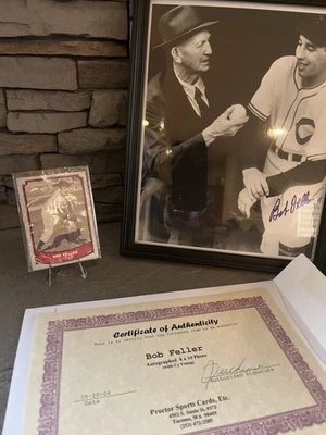 Memorabilia de béisbol - Bob Feller firmado 8x10 con certificado de autenticidad autógrafo Cy Young.  Foto 1 de 4