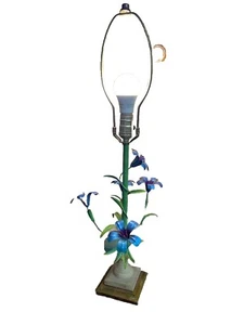 Vintage Eagle French Toleware Style Metal Flower Table Lamp - Picture 1 of 12