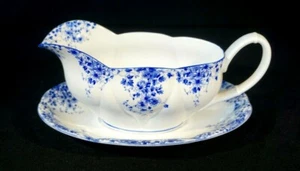 Beautiful Royal Albert Dainty Blue Gravy Boat And Underplate - Picture 1 of 5
