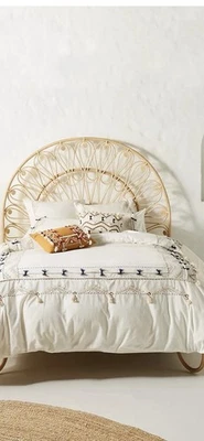 Funda nórdica Anthropologie Vineet Bahl bordada Romula King NUEVA Foto 1 de 4