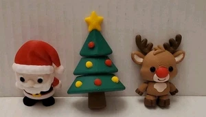 Santa Rudolph & Weihnachtsbaum 3D gedruckt Weihnachtskombination Mini Flexi bewegliches Spielzeug - Bild 1 von 2