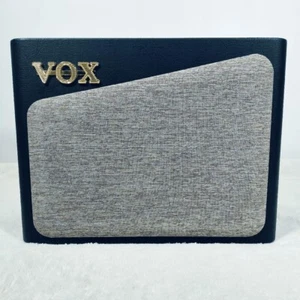 Vox AV15G 15 watt 8" electric guitar hybrid modelling combo - Imagen 1 de 14
