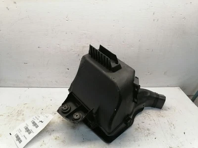 Воздухоочиститель с откидным верхом Thru 9/05 подходит для 01–06 BMW 330i 1434286 - Изображение 1 из 4