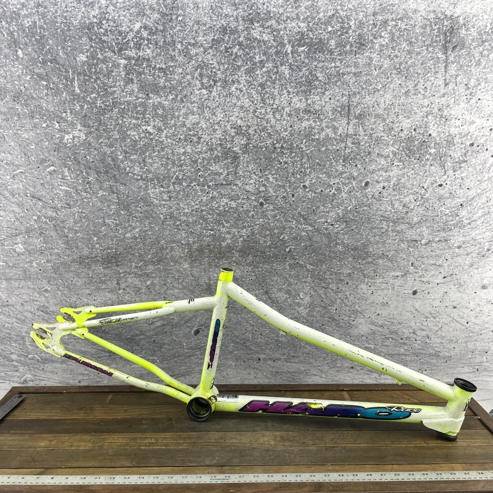 Vintage Haro Group 1 BMX Race Frame 20 4130 Cromado Neon Dia Brilho Amarelo Anos 90 - Imagem 1 de 4