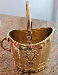 Mansours - Brass Bucket - Handle With Pouring Spout - Made in India - Picture 1 of 5