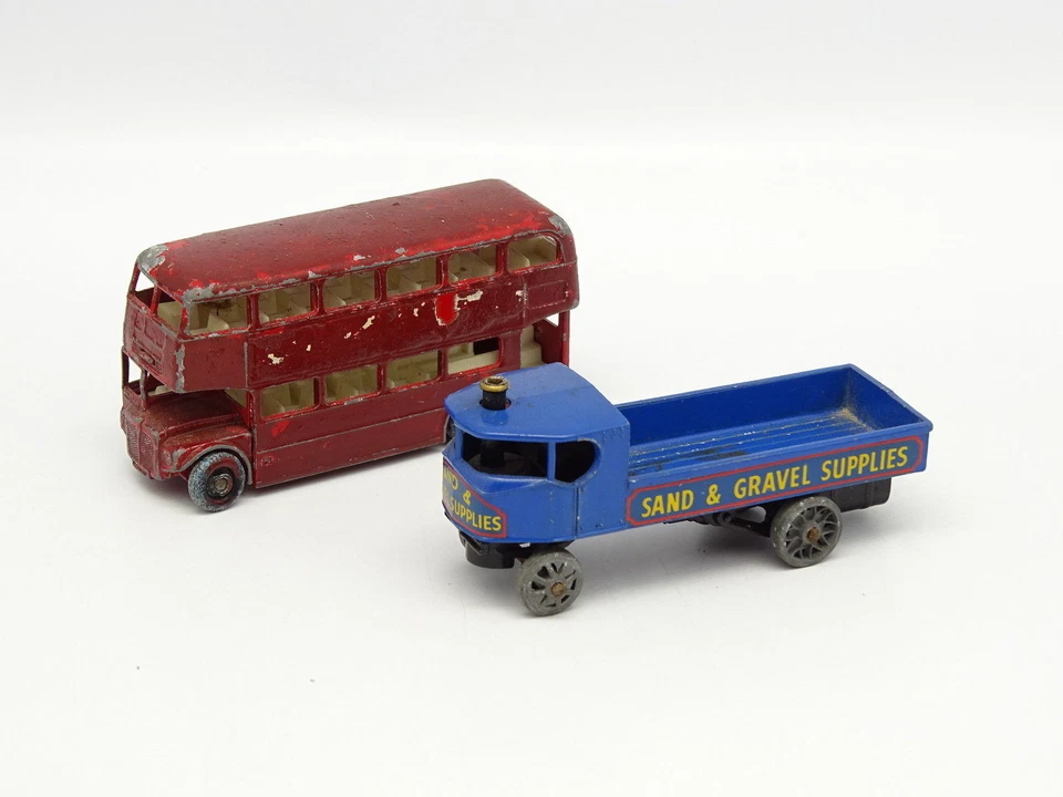 Lesney 1/80 - Routemaster Autobus + Camion Sand Gravel Supplies - Immagine 1 di 1