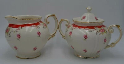 Crema Grace Teawear y azucarero con tapa rojo y blanco floral Foto 1 de 4