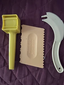 Vintage Tupperware Utensils & Accessories - Picture 1 of 3