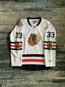 Chicago Blackhawks Jersey Scott Darling Reebok Women’s Large Winter Classic 2017 - Picture 1 of 6