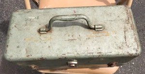VTG GREEN METAL MY BUDDY 2 TRAY TACKLE BOX Falls City Product - Picture 1 of 9