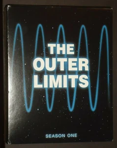 The Outer Limits Season 1 Blu-Ray Box Set 7-Discs 2018 Reg A Sm Case Crack(1) - Imagen 1 de 6