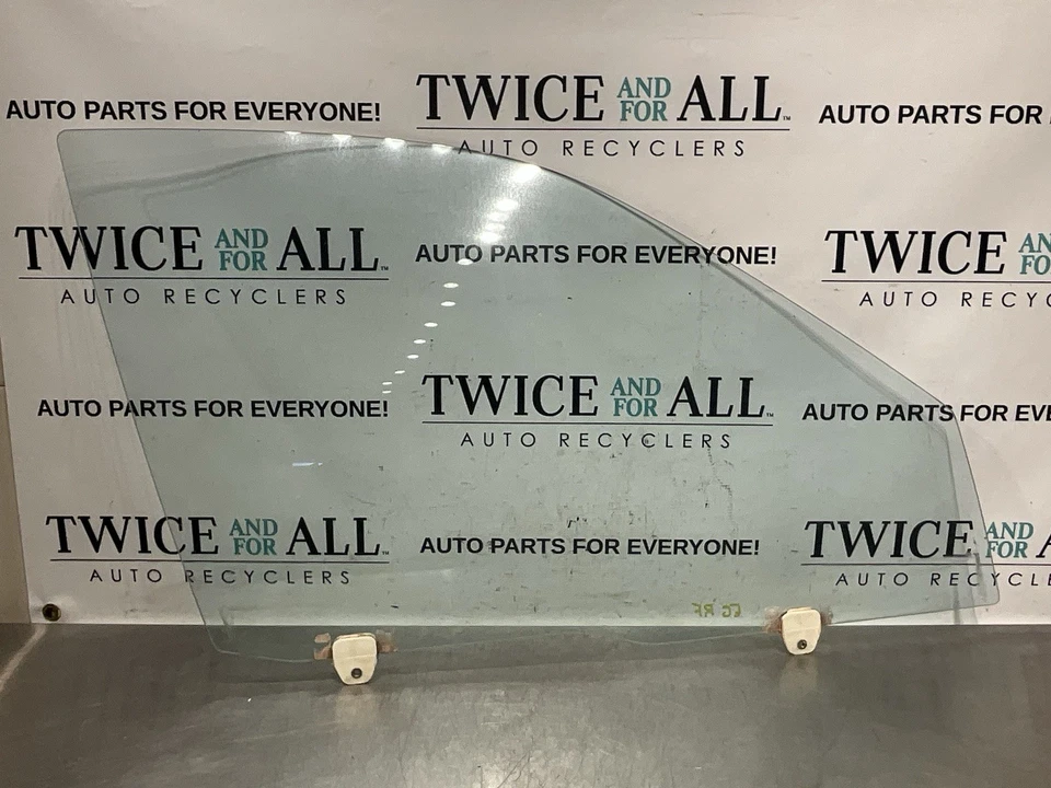 Honda Civic 1992-1995 sedán paso delantero derecho puerta lateral ventana vidrio Foto 1 de 4