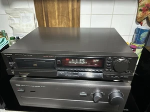 TECHNICS  SL-P555  CD-Player mit original Fernbedienung. - Bild 1 von 13