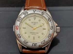 Spirit of Adventure Quartz Armband Uhr mit Lederarmband - Klassischer Sport Stil - Bild 1 von 8