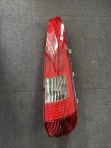 Luz trasera DEPO para Ford Fiesta MK6 5 puertas lado del conductor 431-1952R-RD-UE - Imagen 1 de 2