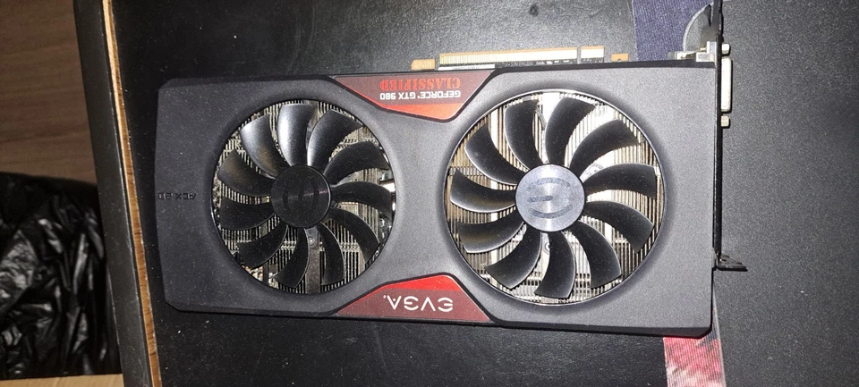 Nvidia Radeon EVGA GTX 390 GPU Great Conduction. - image 1 of 4