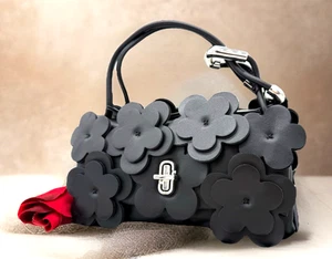 AUTH NWT Marc Jacobs The Mini Dual 3D Daisy Appliqué Leather Top Handle Bag- BLK - Picture 1 of 22