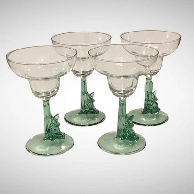 Cuatro vasos de margarita mexicana Foto 1 de 4