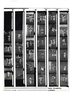 Original 1973 Baseball Negative Photo Sheet With WILLIE MAYS New York Mets BX9 - Image 1 of 2