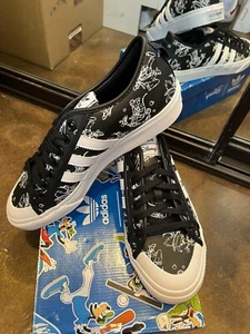 Size 9 - adidas Disney x Nizza Sport Goofy Pack - Black - Picture 1 of 13