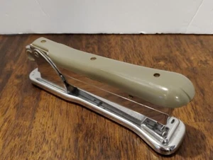 Vintage Stapler Ace Liner Model 502 - Retro Mid Century Made in USA Chicago - Picture 1 of 17