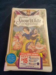 Snow White and the Seven Dwarfs (VHS, 1994) Walt Disney's Masterpiece Collection - Picture 1 of 5