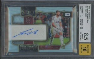 2022-23 Panini Select FIFA Pitchside Signatures Unai Simon Silver Auto BGS 8.5 - Picture 1 of 2