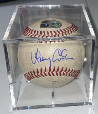 Бейсбольные мячи Rockies с автографом Винни Кастильи с сертификатом MLB PX110753 - Изображение 1 из 4