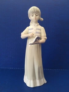 KPM Royal Porzellan Bavaria 1950 Germany porcelain Figurine School Girl Teaching - Bild 1 von 6