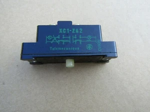TELEMECANIQUE XC1-ZA2 NSFP XC1ZA2 LIMIT SWITCH CONTACT 600VAC 10A XC, NEW - Picture 1 of 6