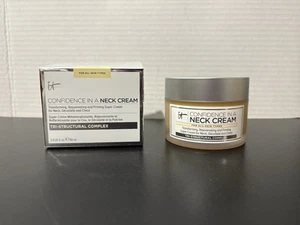 It Cosmetics Confidence In A Neck Cream Rejuvenating & Firming Cream 2.6 oz NEW - Picture 1 of 8
