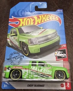 Hot Wheels 2020 Treasure Hunt Chevy Silverado Green HW Rescue #10/10 *NEW* - Picture 1 of 6