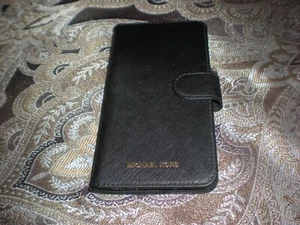 Michael Kors Saffiano Black Leather Folio Card Case iPhone 7/8 Plus - Picture 1 of 2