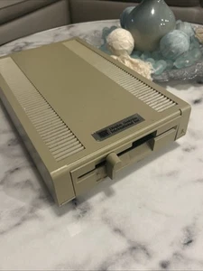 For Parts / Repair - Atari XF551 External Floppy Disk Drive for 8-Bit XL / XE - Afbeelding 1 van 8