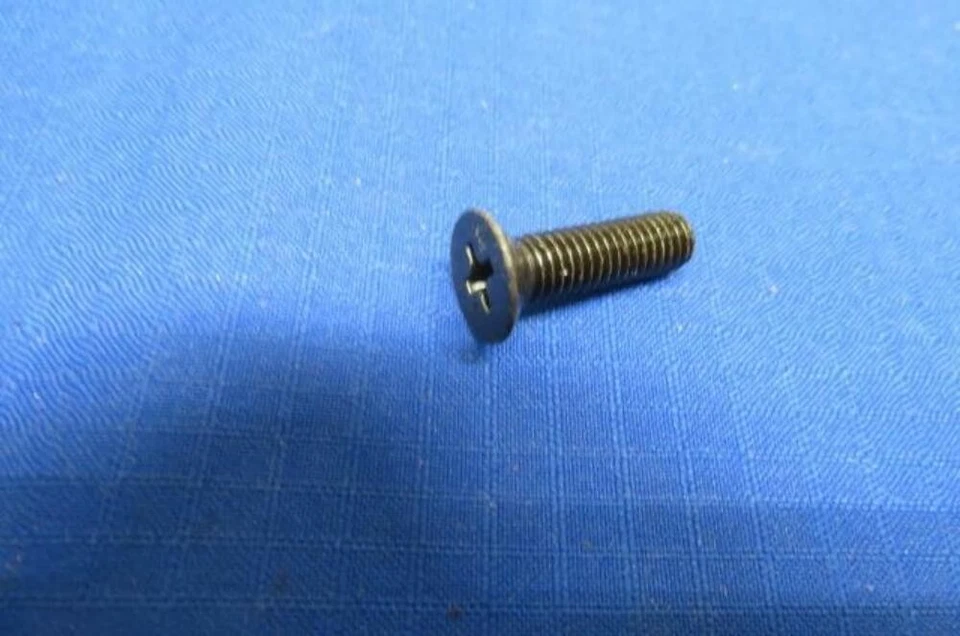 Nuevo de Lote Antiguo Kawasaki # 92001-1055 TORNILLO, AVELLANADO KZ1000 Policía ZX550 ZX1100 + K1941 Foto 1 de 4