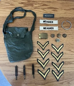 Vintage Vietnamkrieg U.S. Army Patches Pins Namensschilder & Militär Munitionstasche - Bild 1 von 24