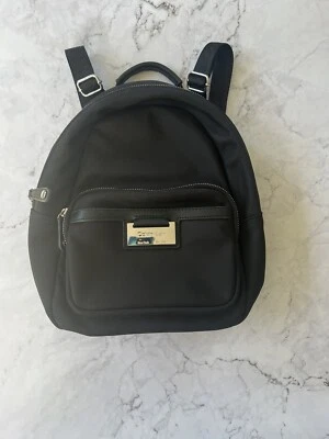 Mochila pequeña Calvin Klein negra nueva sin etiquetas Foto 1 de 4