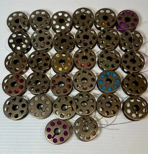32 grandi bobine in metallo bronzo taglia M trapuntatura cucito - Foto 1 di 2