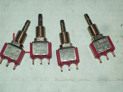 "LOT OF 6" CARLING 3MA SP-1 MINIATURE PUSH BUTTON SWITCH 3-6 AMP 3A/250V 6A/125V