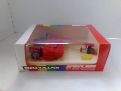 Britains 9531 1:32 Scale Model of Vicon KM321 Grass Mower - Image 1 of 2