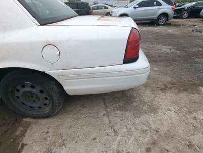 2000-2011 Ford Crown Victoria Rear Bumper Assembly Oem TQI6B Foto 1 de 3