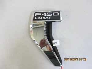 Emblema de guardabarros Ford F150 Lariat LH 2021-23 ML34-16B115-AC - Imagen 1 de 3