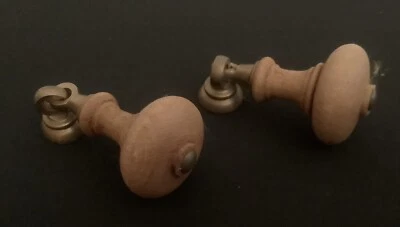 2 Boutons  pendeloque de meuble en bois ,occasion ,A - Photo 1/4