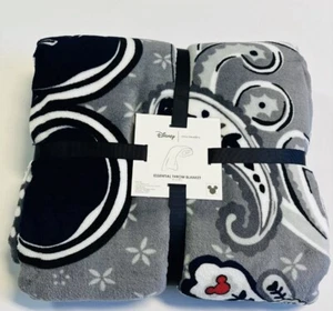 Vera Bradley Disney Mickey Mouse Piccadilly Paisley Plush Throw Blanket - Picture 1 of 7
